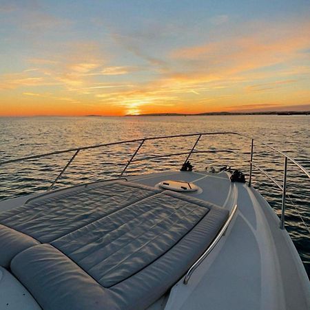 Hotel Experience Luxueuse Sur Un Yacht à Mauguio Extérieur photo